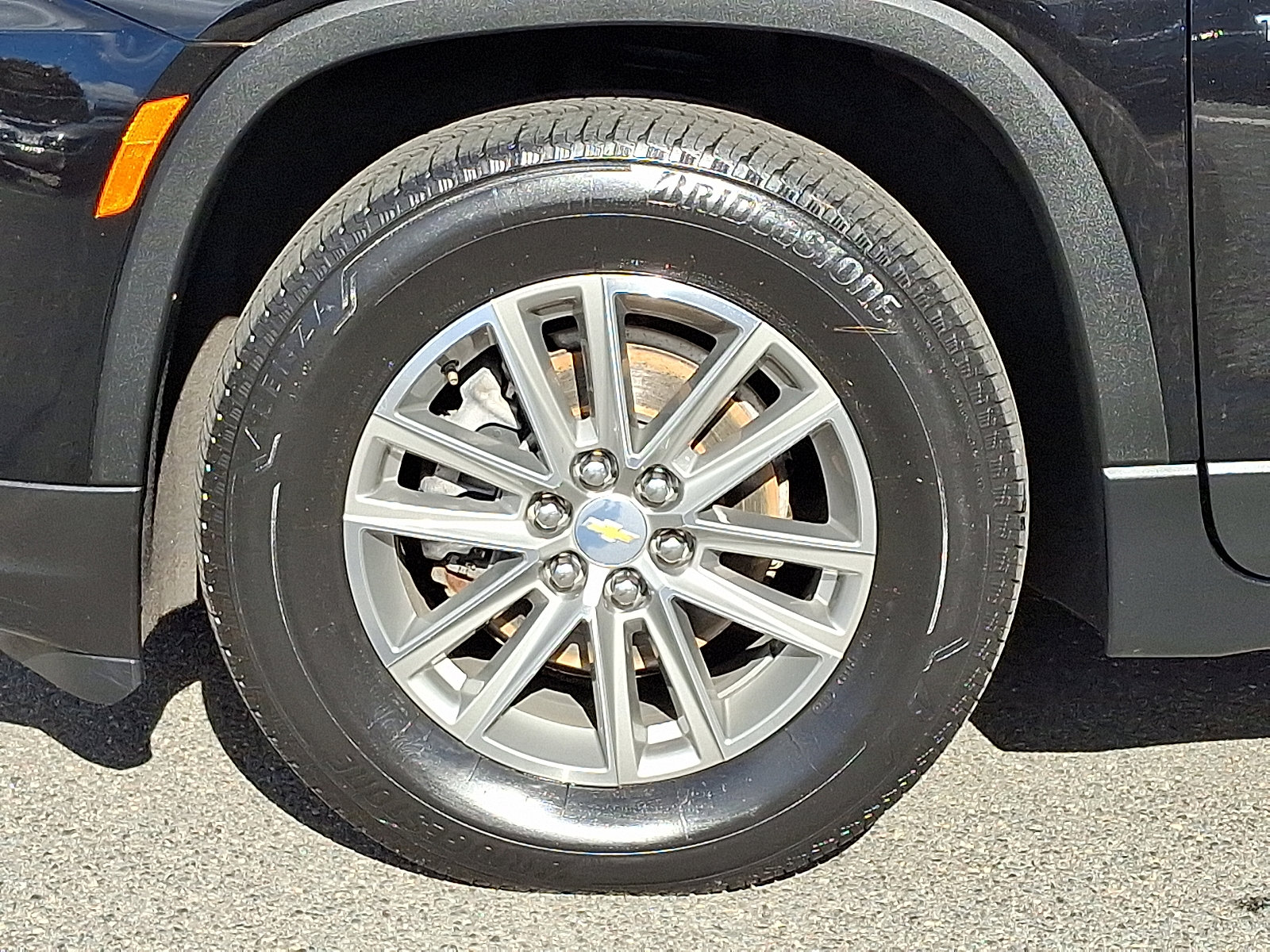 Used 2022 Chevrolet Traverse LT image 8