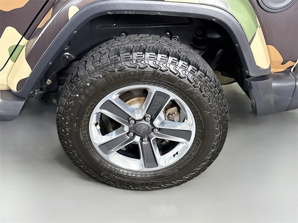 Used 2018 Jeep Wrangler Unlimited Sahara image 35