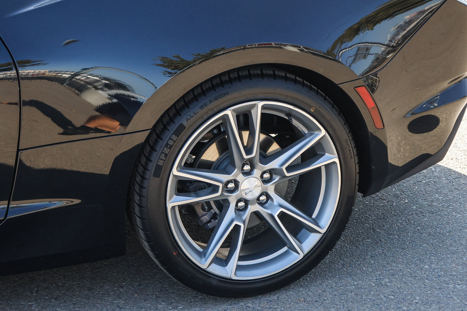 Used 2021 Chevrolet Camaro LT w/ RS Package RWD image 10