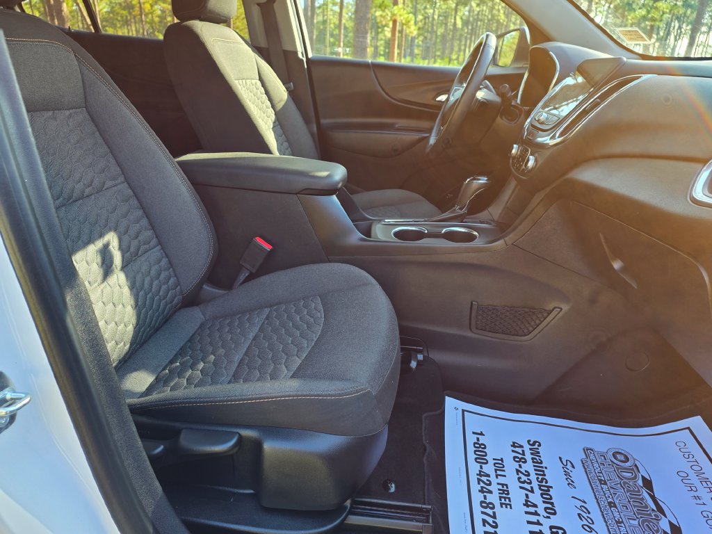 Used 2018 Chevrolet Equinox LT w/ Sun & Infotainment Package AWD/4WD image 23