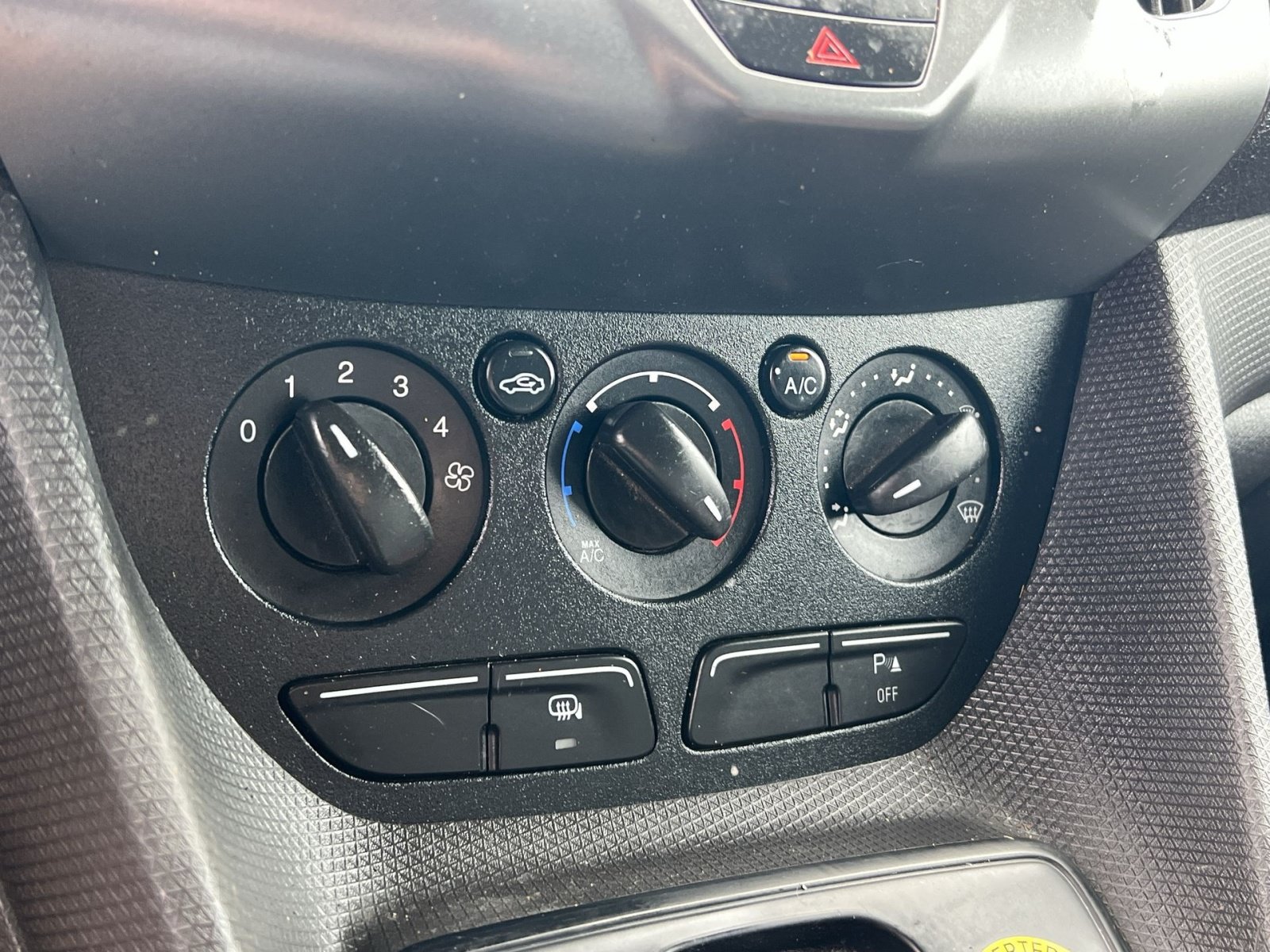 Used 2017 Ford Transit Connect XL FWD image 27