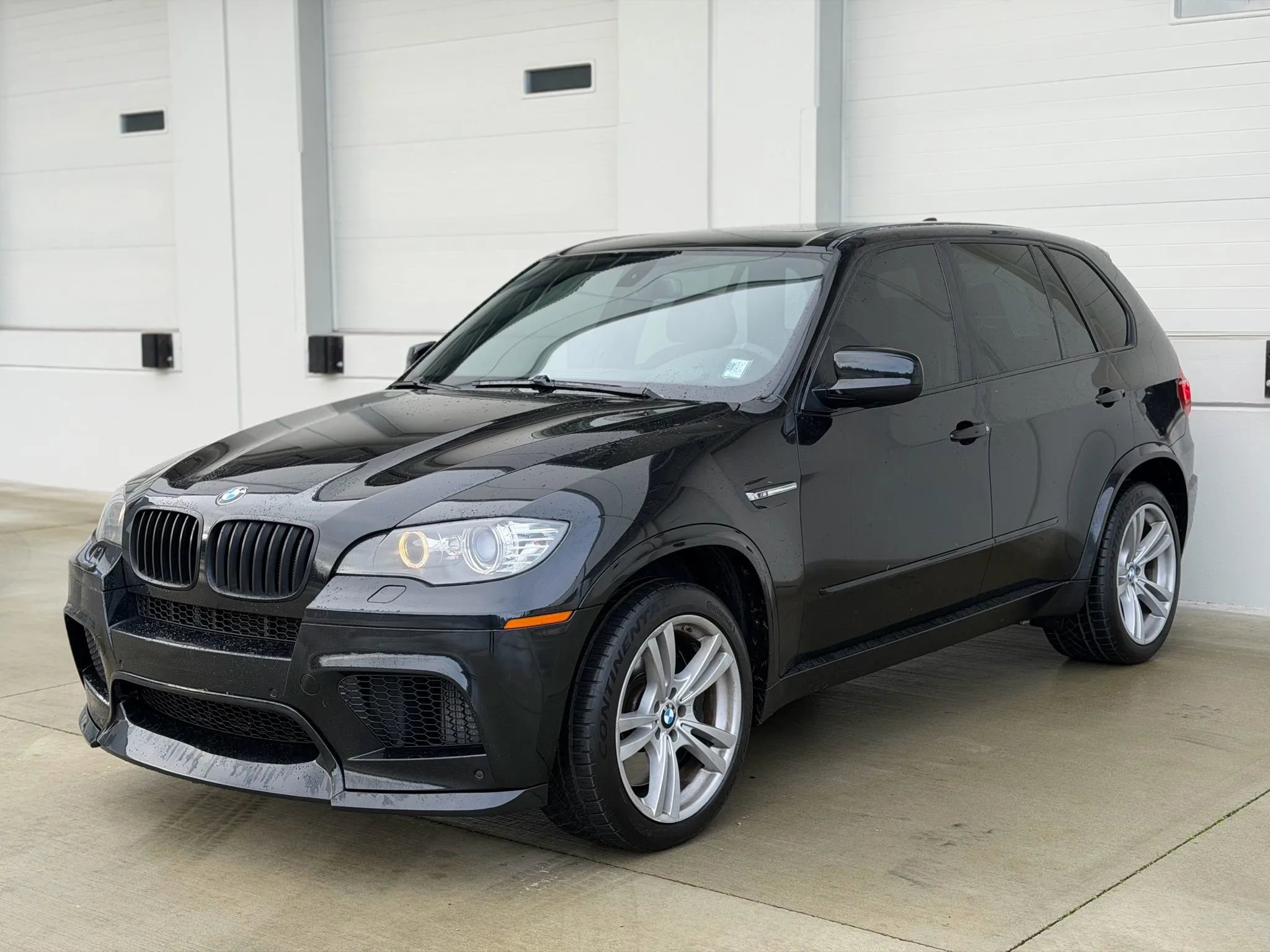 Used 2010 BMW X5 M image 1
