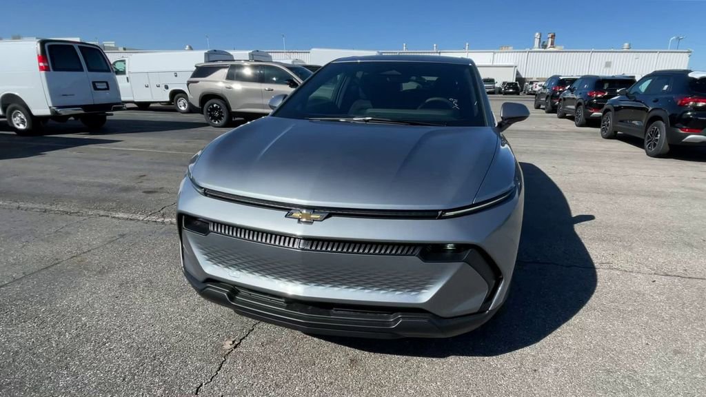 New 2026 Chevrolet Equinox EV LT w/ LPO, All-Weather Mat Package FWD image 5