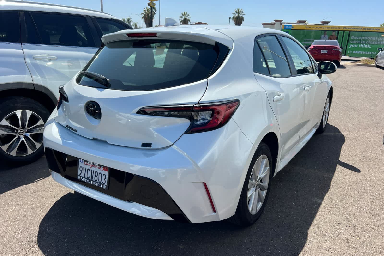 Used 2025 Toyota Corolla SE FWD image 4