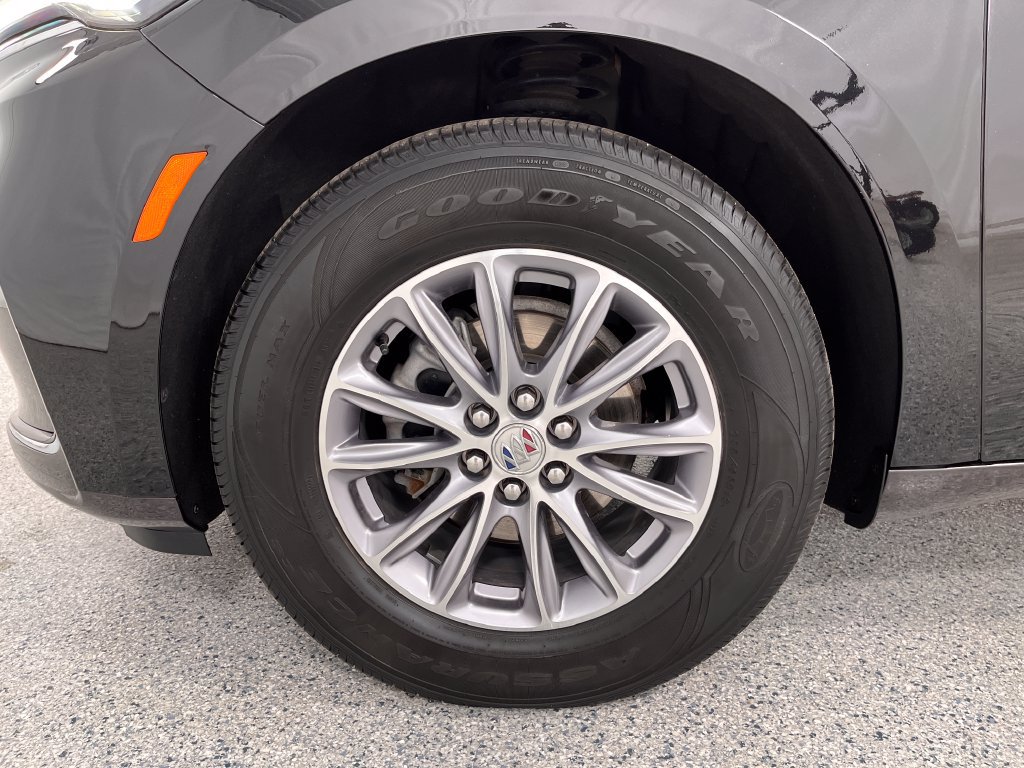 Used 2023 Buick Enclave Essence AWD/4WD image 34