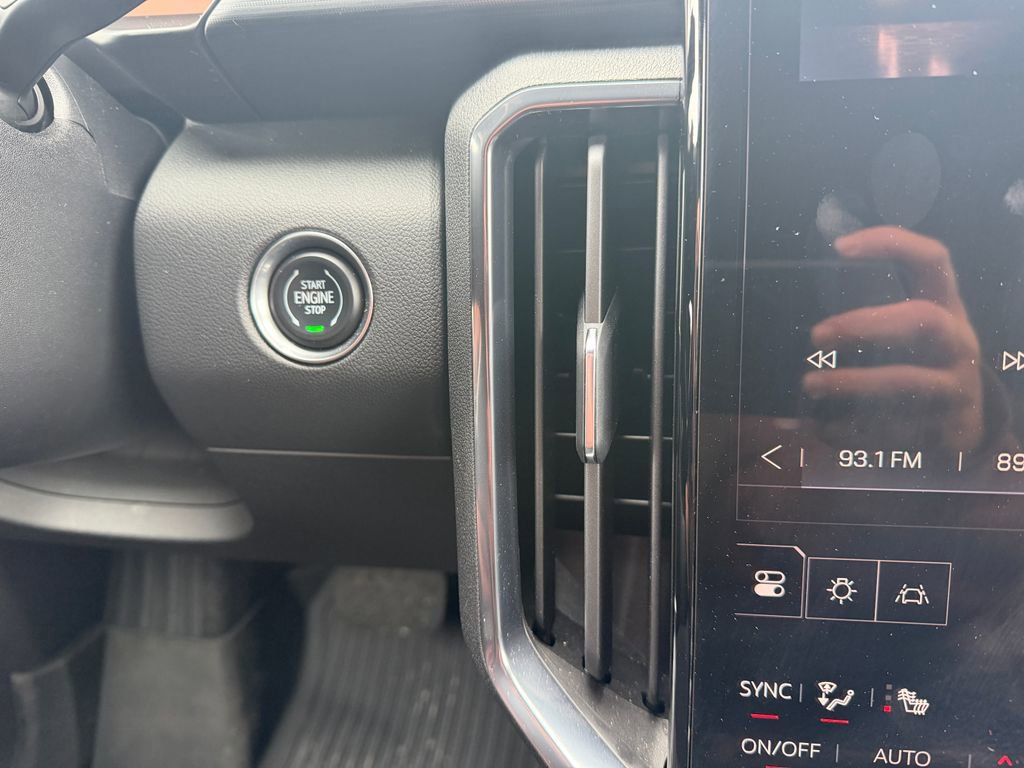 Used 2024 GMC Acadia AT4 w/ LPO, Floor Liner Package AWD/4WD image 28