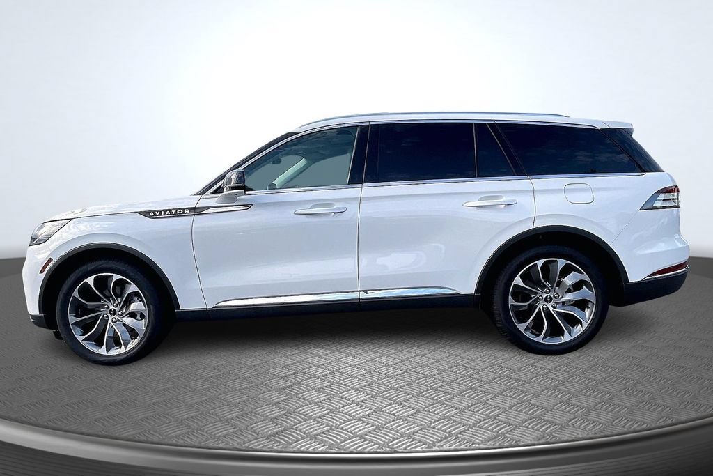 Used 2026 Lincoln Aviator Reserve RWD image 8