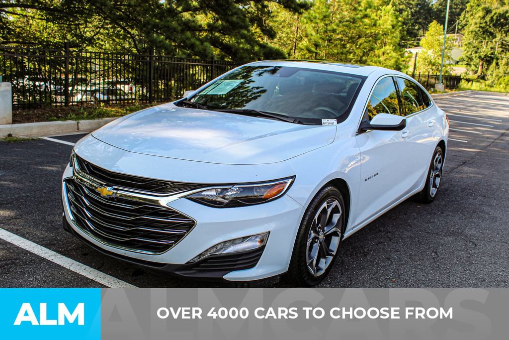 Used 2024 Chevrolet Malibu LT FWD image 2