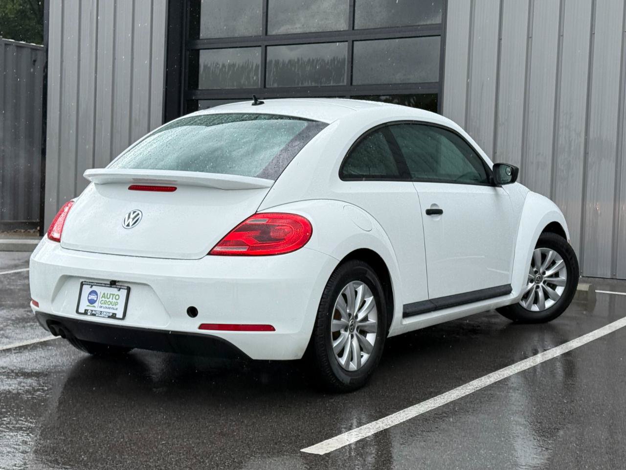 Used 2015 Volkswagen Beetle 1.8T FWD image 4