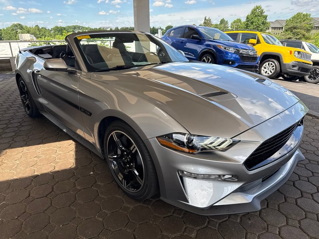 Used 2020 Ford Mustang GT Premium w/ Equipment Group 401A RWD image 30