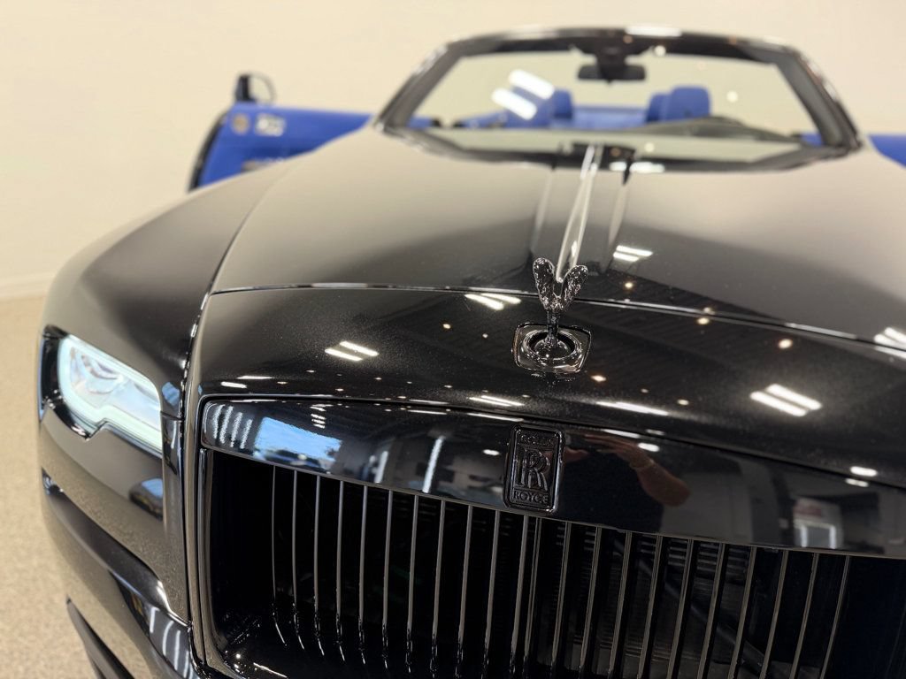 Used 2019 Rolls-Royce Dawn RWD image 16