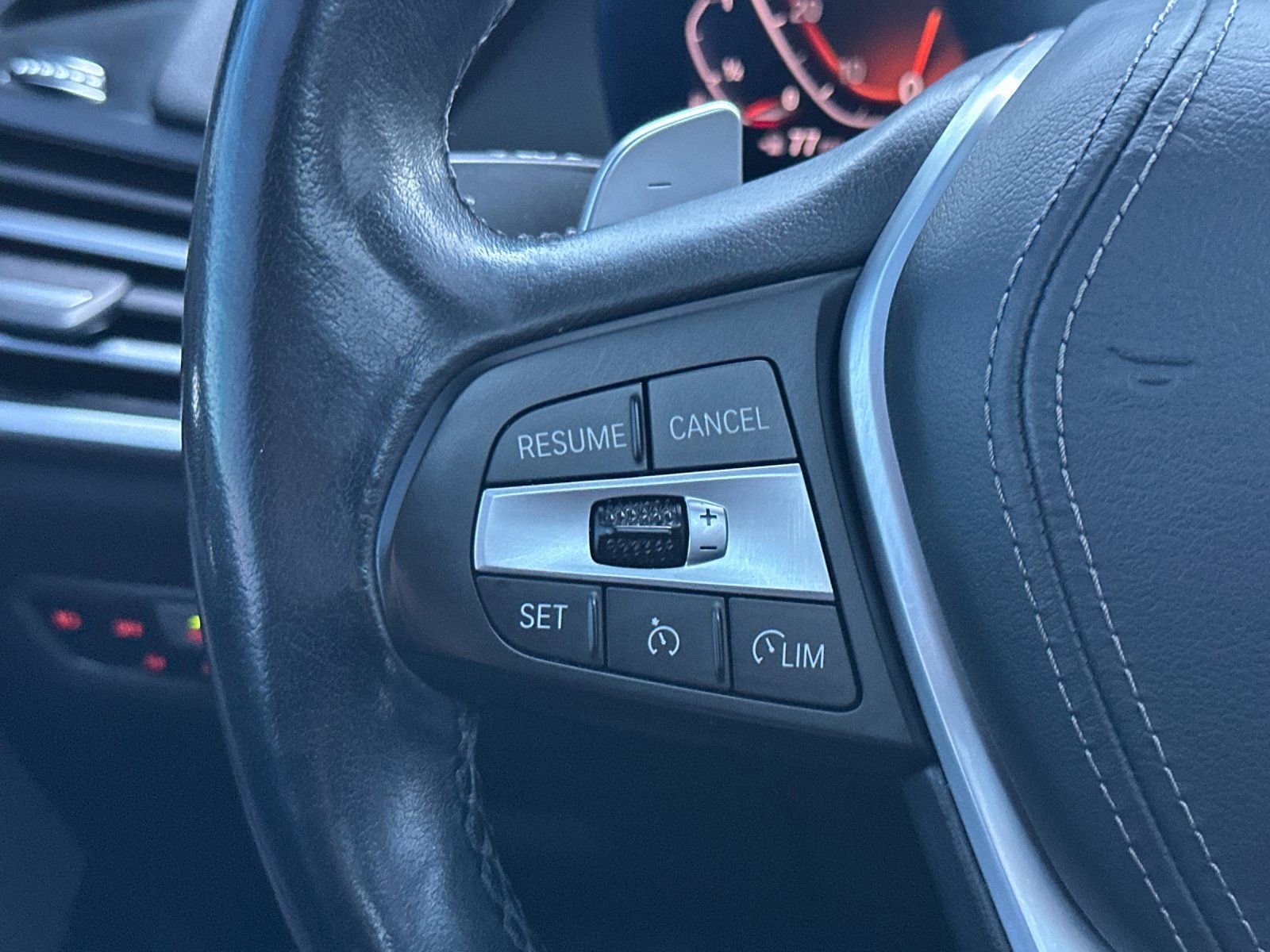 Used 2020 BMW X5 xDrive40i w/ Premium Package image 28