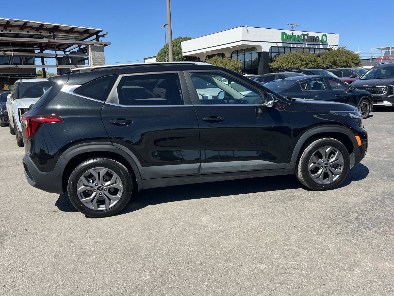 Used 2024 Kia Seltos S AWD/4WD image 8