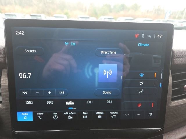 Used 2023 Ford Expedition Max Limited image 31