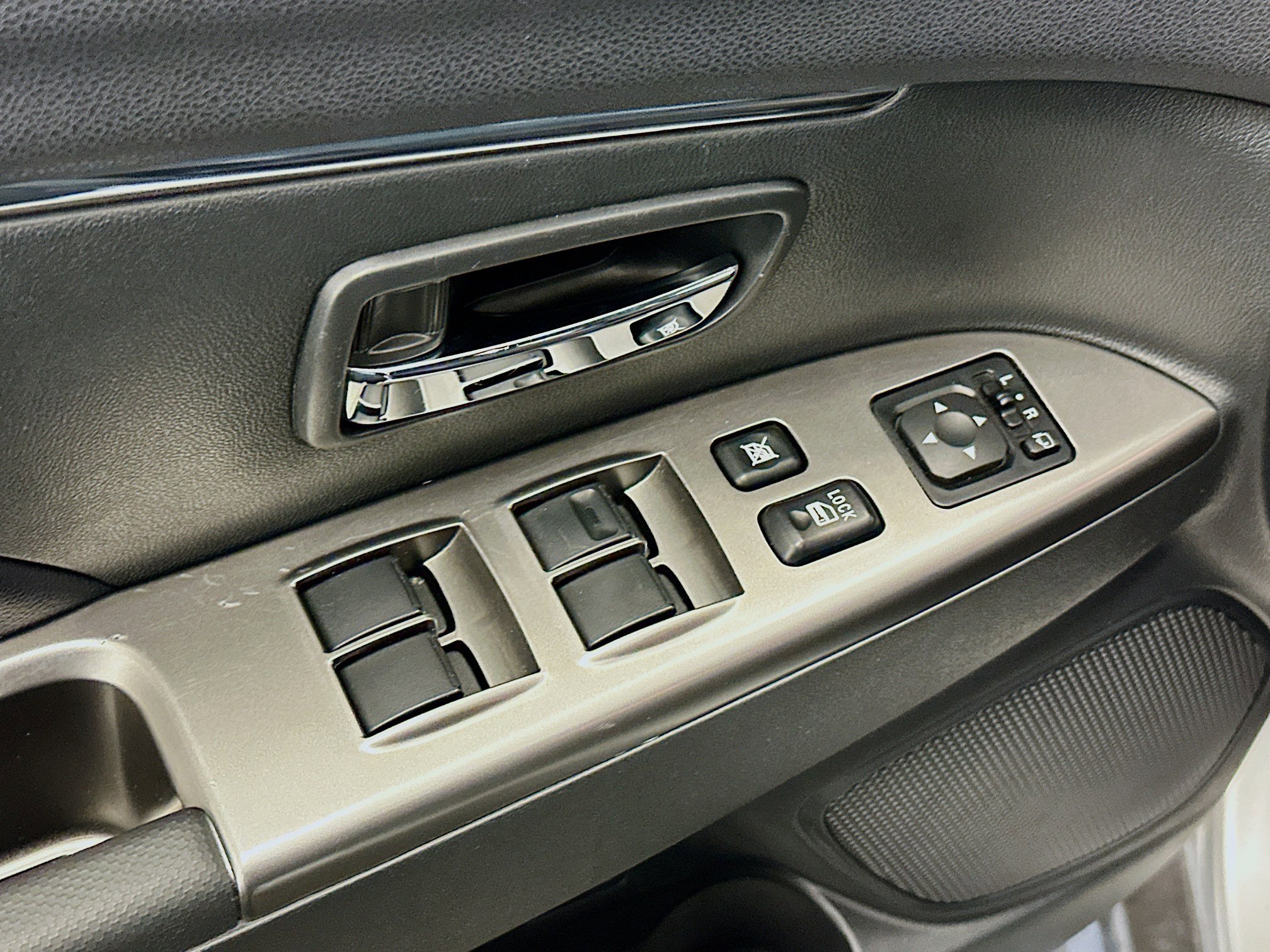 Used 2025 Mitsubishi Outlander Sport SE image 15