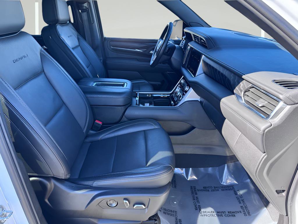 Used 2024 GMC Yukon Denali RWD image 19