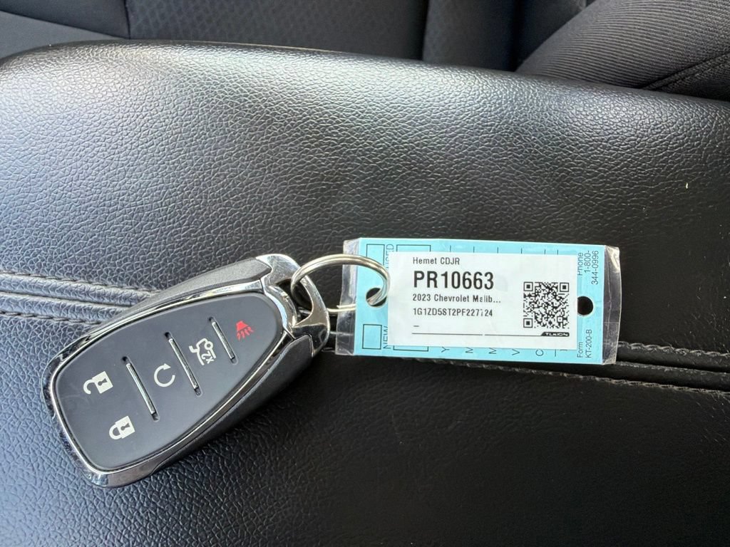 Used 2023 Chevrolet Malibu LT FWD image 32