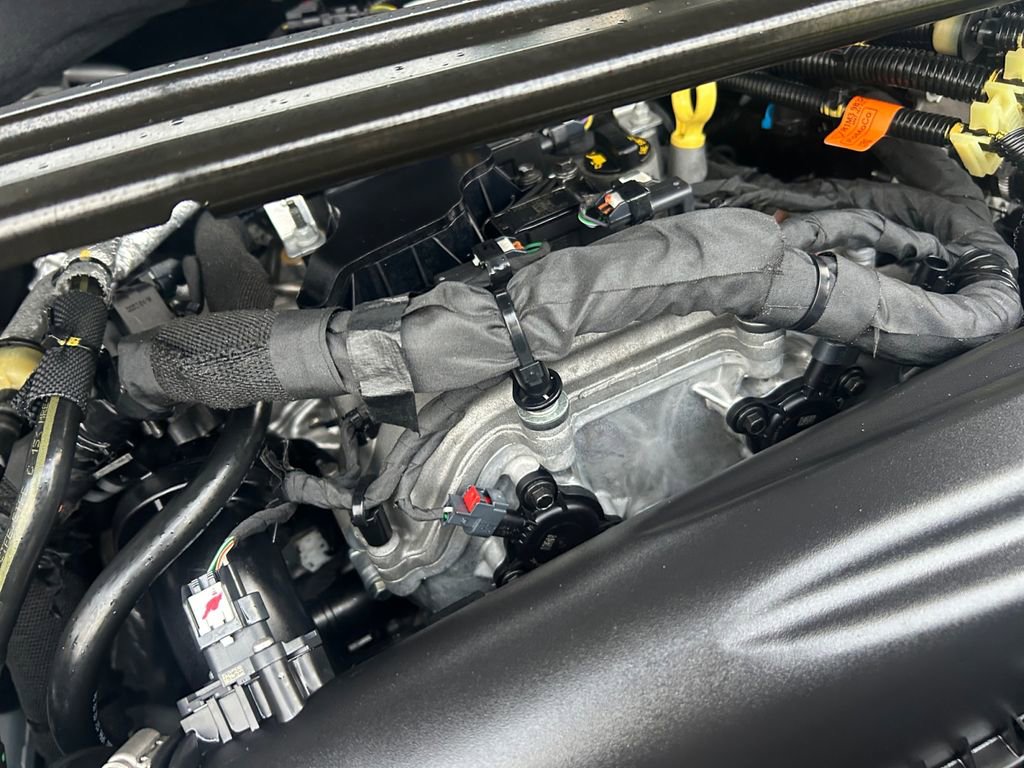 Used 2025 Ford Explorer ST-Line w/ ST-Line Street Pack AWD/4WD image 30