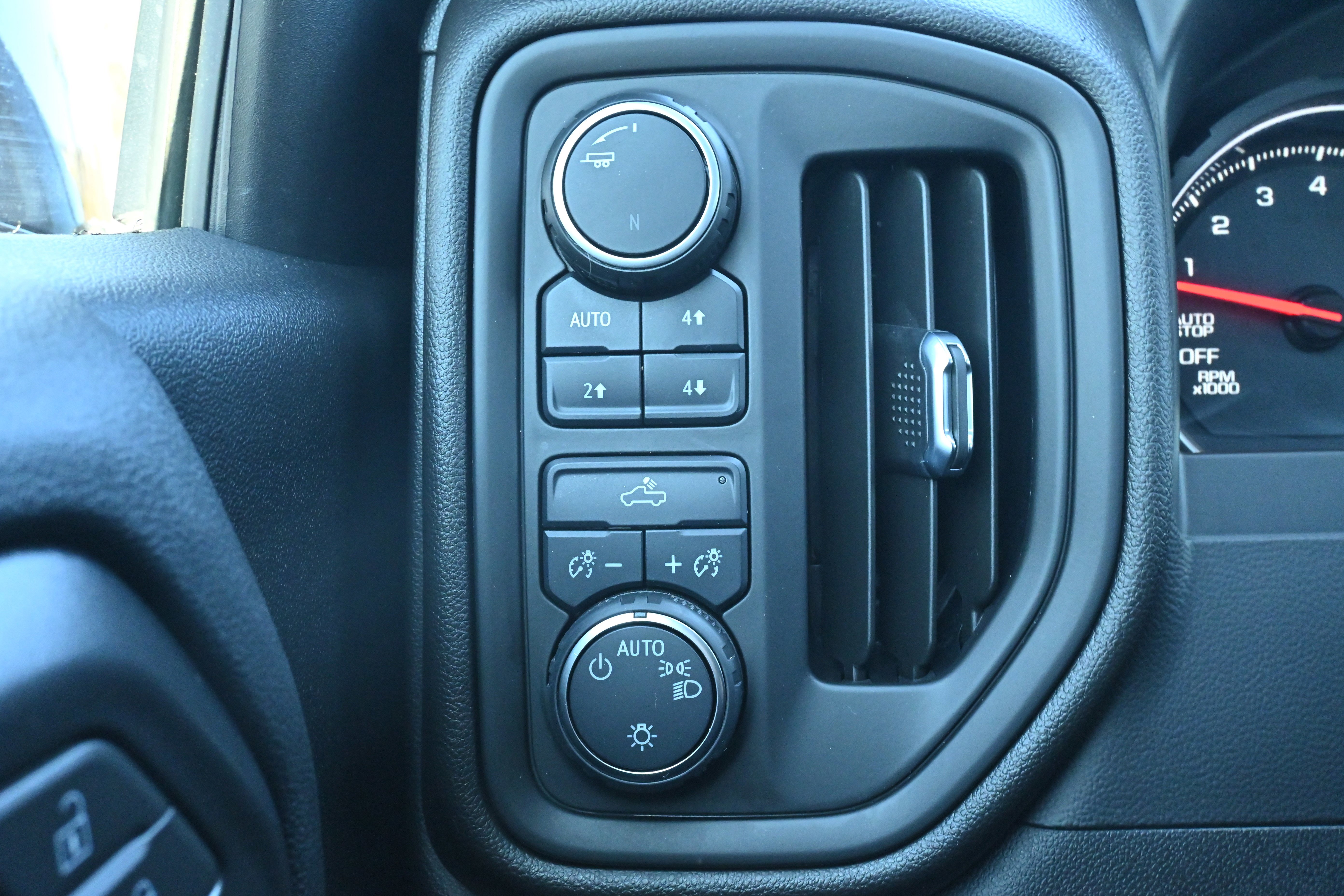 Used 2021 Chevrolet Silverado 1500 Custom Trail Boss w/ Safety Confidence Package image 20