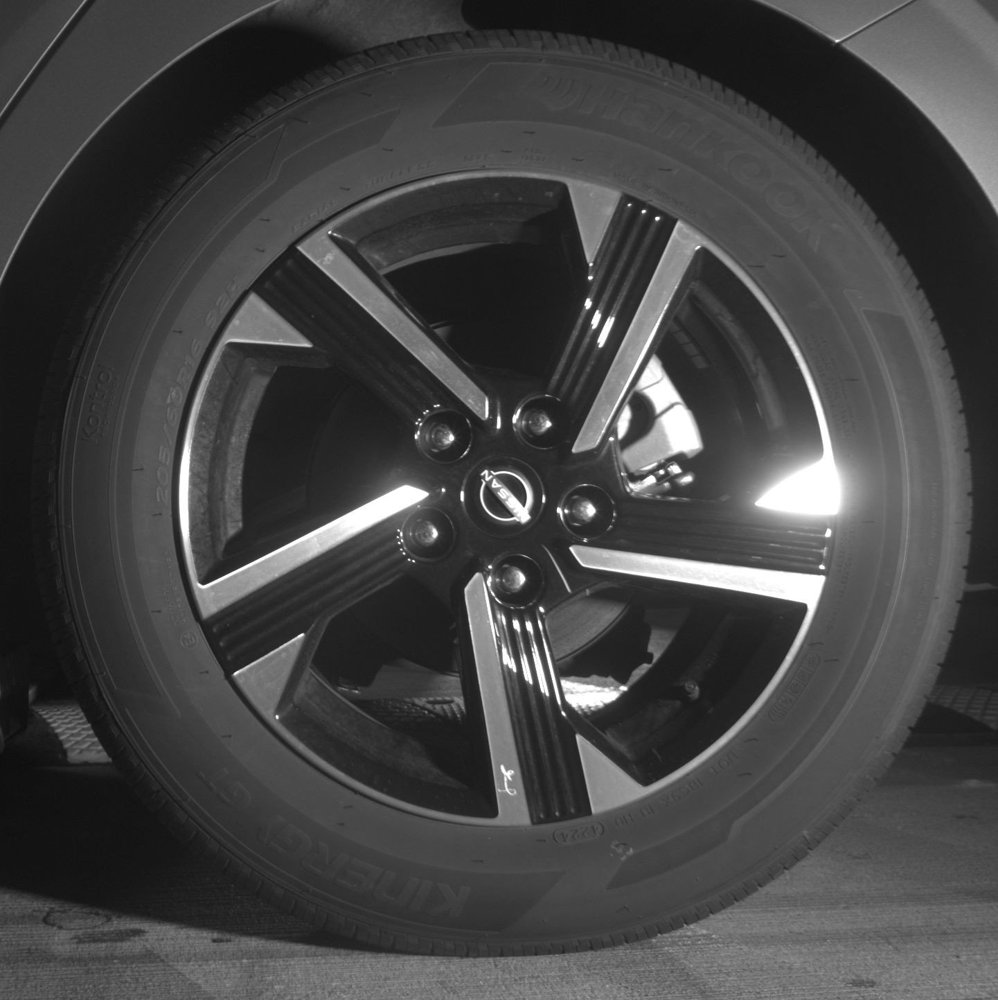 Used 2025 Nissan Sentra SV FWD image 14