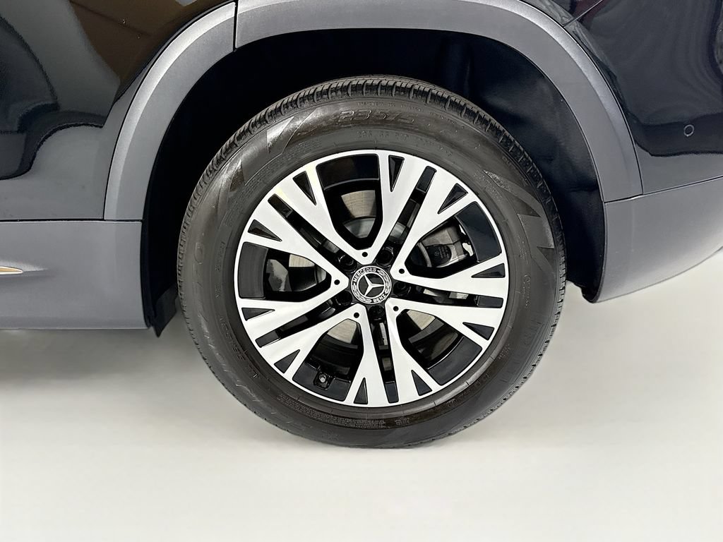 Certified 2025 Mercedes-Benz GLB 250 4MATIC image 32