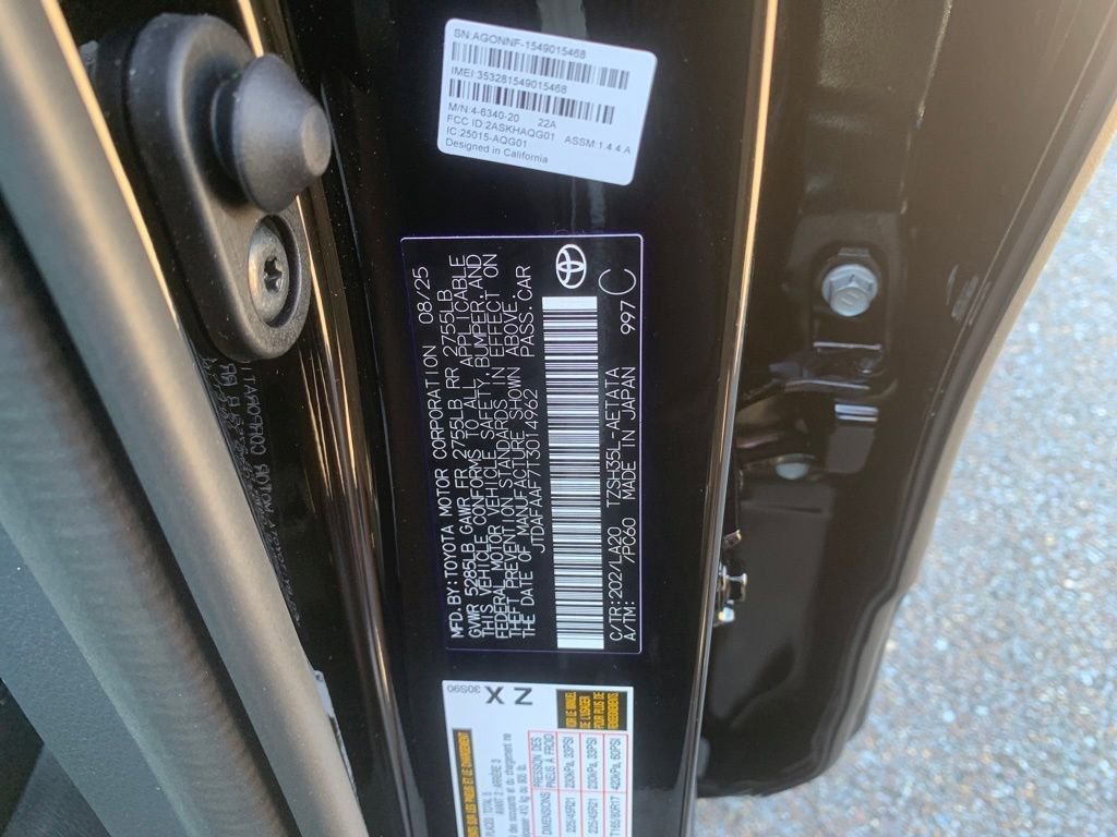 New 2026 Toyota Crown Platinum image 32