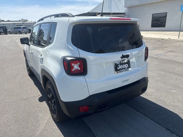 Used 2020 Jeep Renegade Altitude FWD image 3