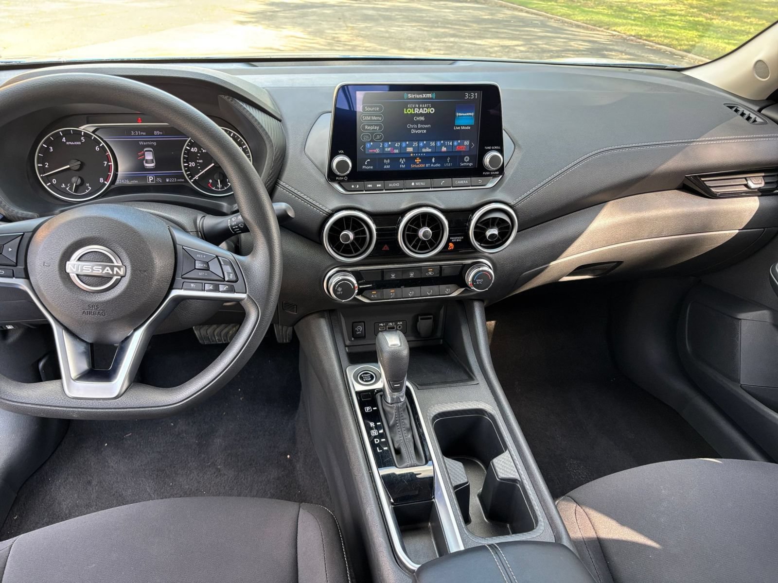 Used 2025 Nissan Sentra SV FWD image 28