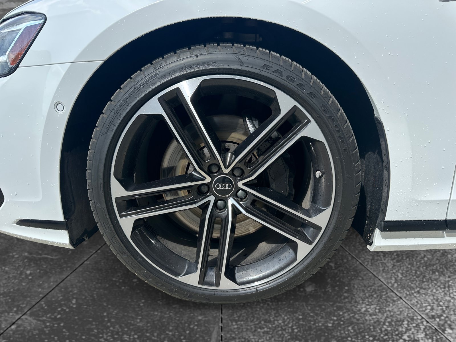 Used 2025 Audi A8 L 3.0T AWD/4WD image 9