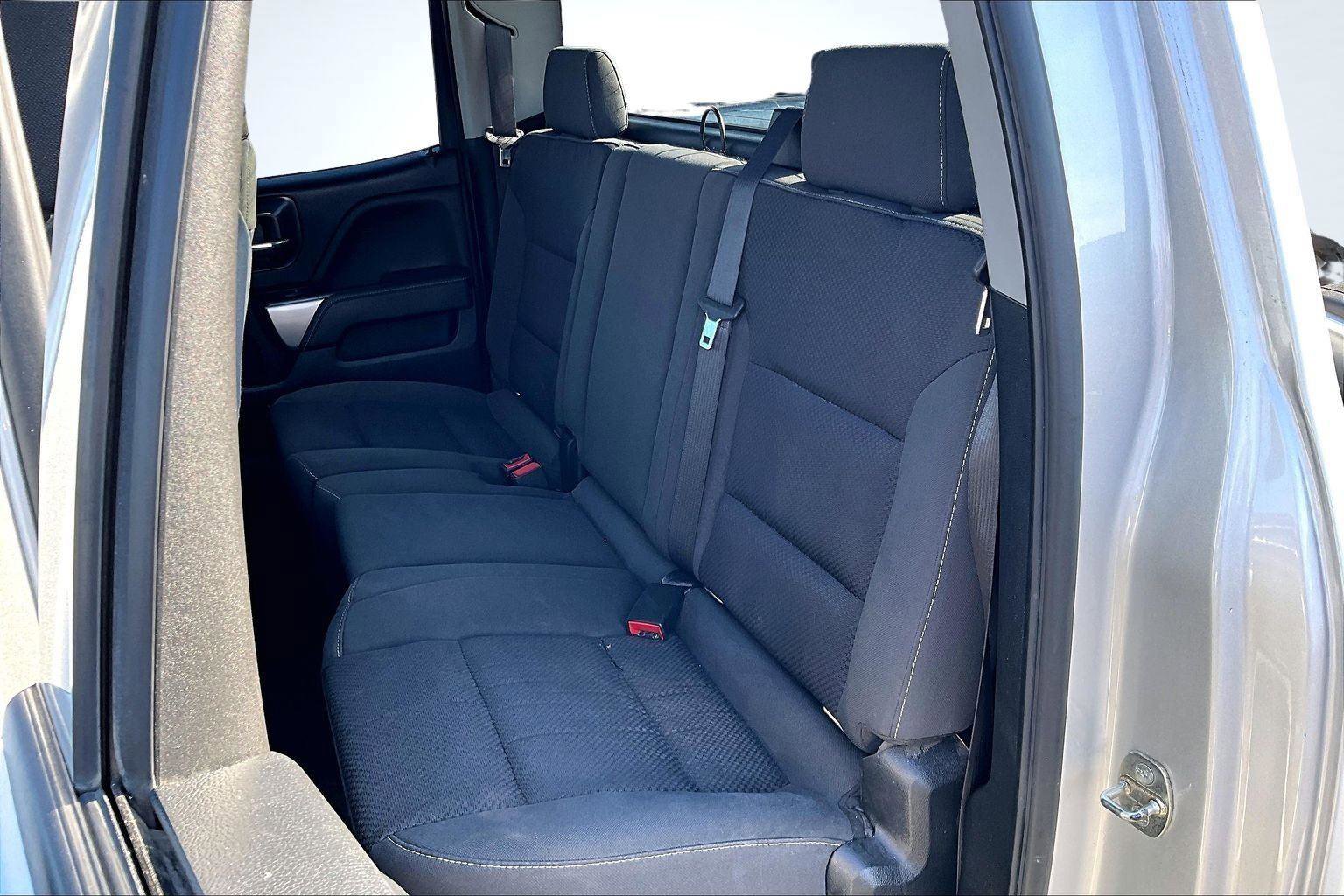 Used 2019 Chevrolet Silverado 1500 LT w/ All Star Edition image 27