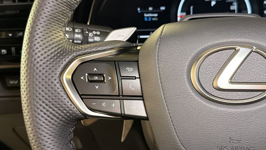 New 2026 Lexus TX 500h AWD image 19