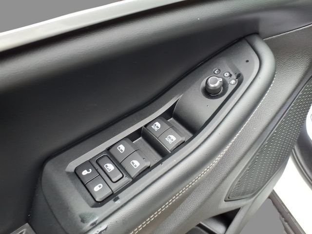 Used 2023 Jeep Grand Cherokee Limited AWD/4WD image 17