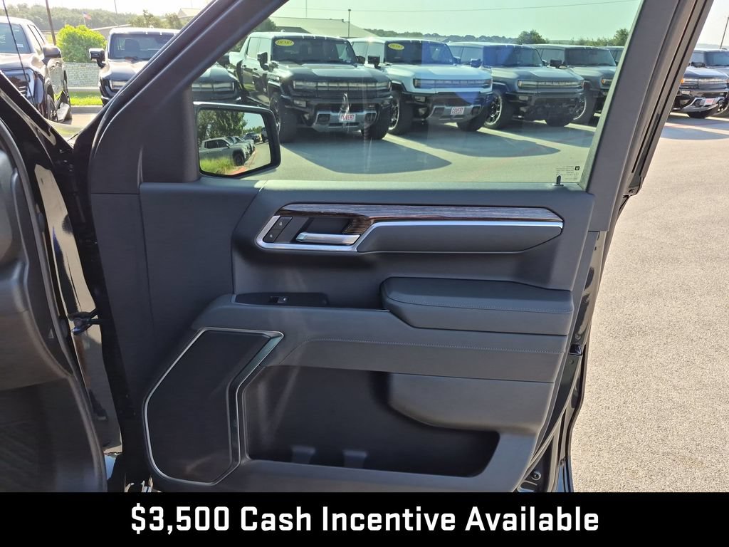 New 2026 GMC Sierra 1500 SLE w/ Preferred Package RWD image 41