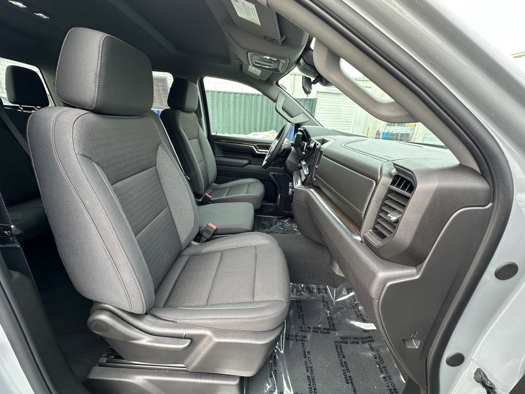 Used 2024 Chevrolet Silverado 1500 LT image 25