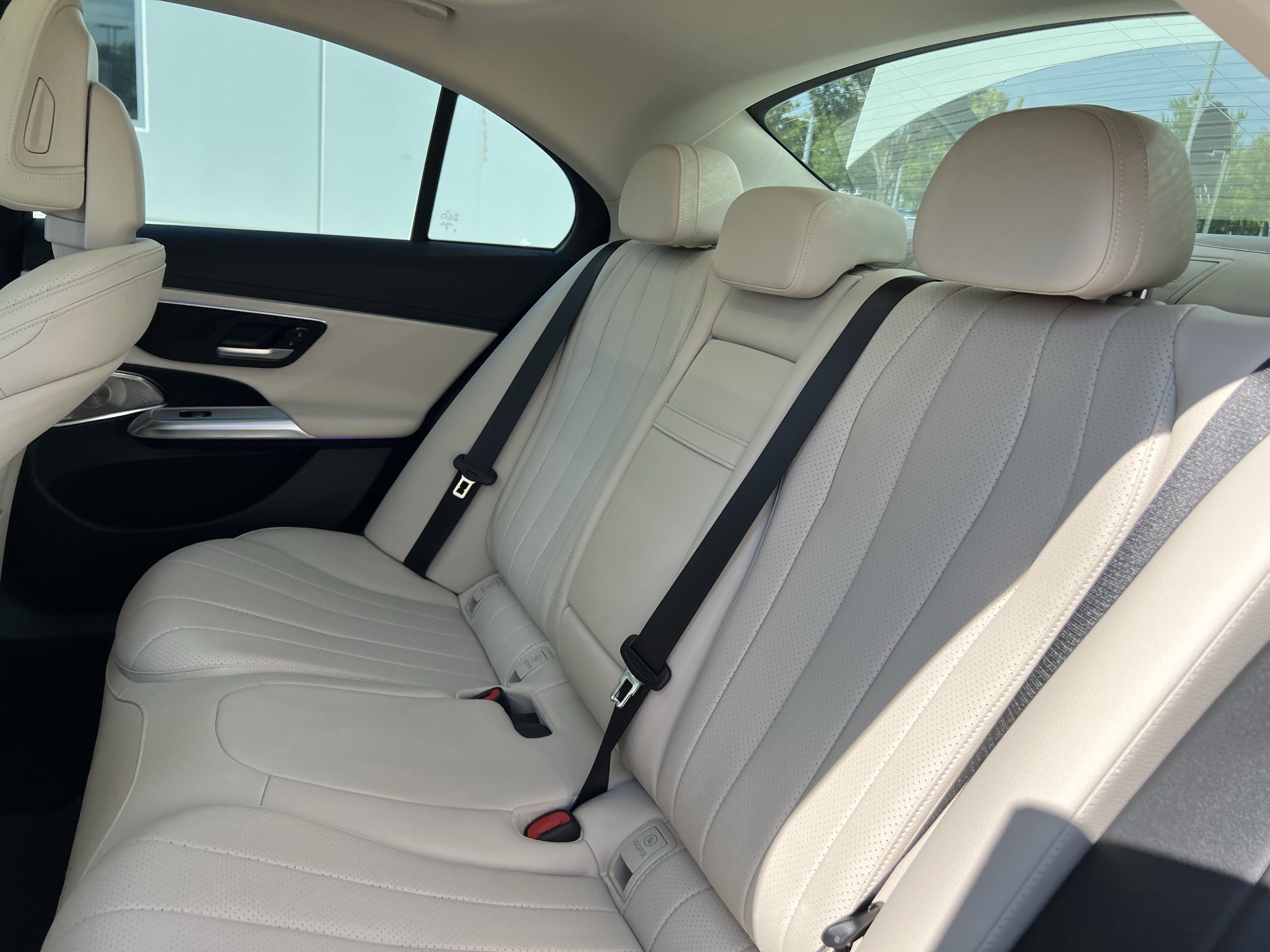 Certified 2024 Mercedes-Benz E 450 4MATIC Sedan image 33