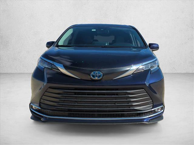 Certified 2023 Toyota Sienna XLE FWD video 2