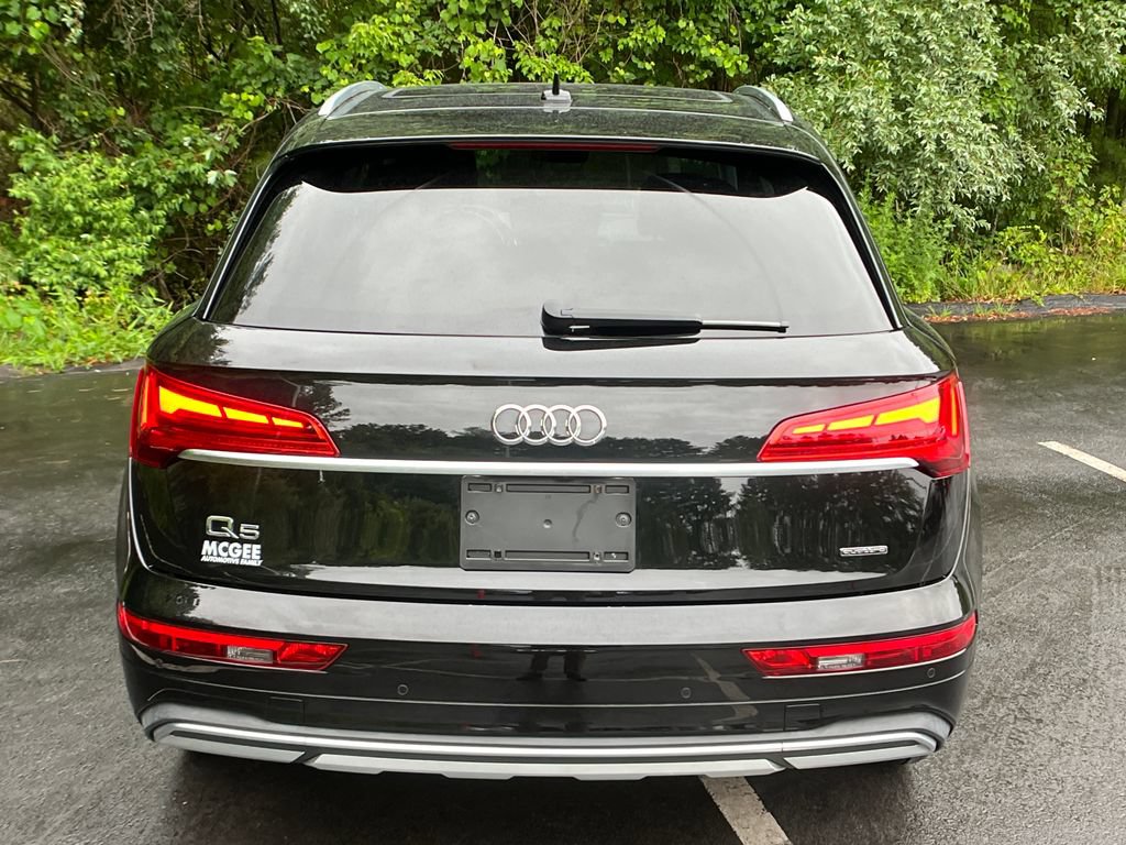 Used 2021 Audi Q5 2.0T Premium Plus w/ Premium Plus Package AWD/4WD image 4