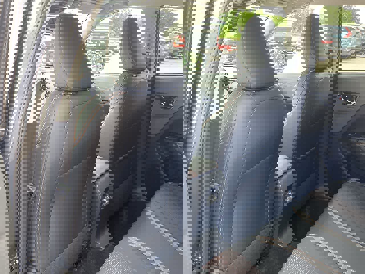 Used 2025 Subaru Crosstrek 2.5i Limited w/ Crosstrek Mirror Package image 17