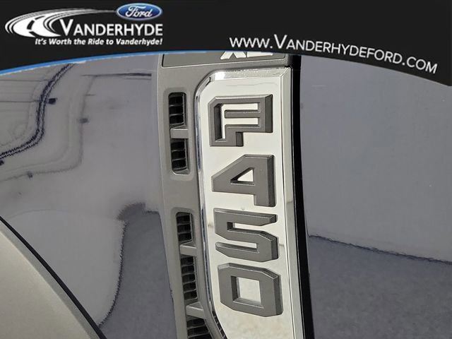 Used 2023 Ford F450 XL image 6