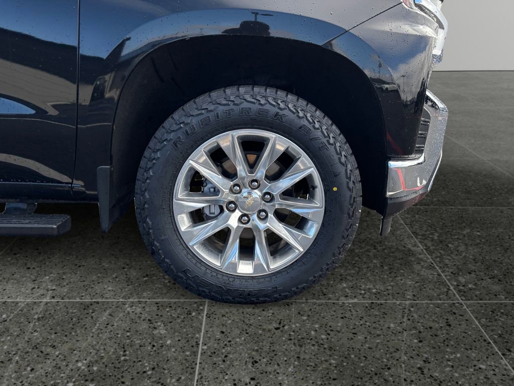 Used 2021 Chevrolet Silverado 1500 LTZ w/ LTZ Premium Package AWD/4WD image 9