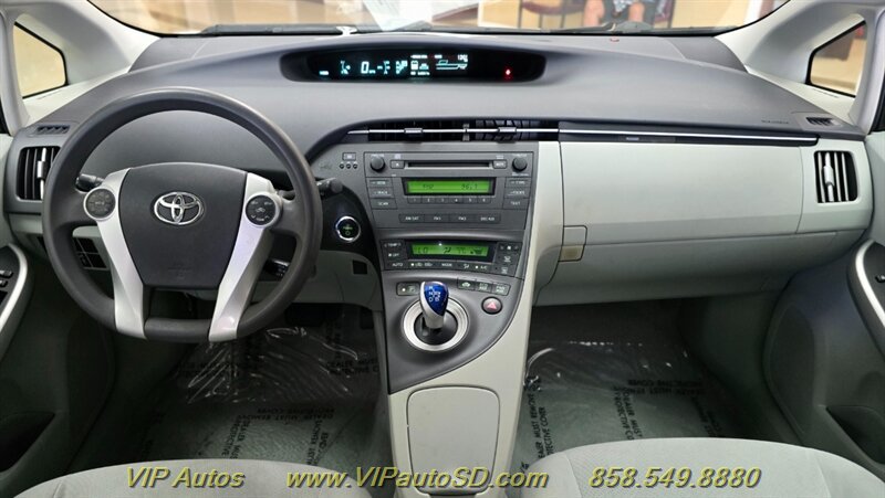 Used 2010 Toyota Prius Two FWD image 16