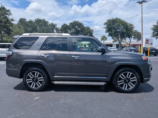 Used 2017 Toyota 4Runner Limited AWD/4WD image 3