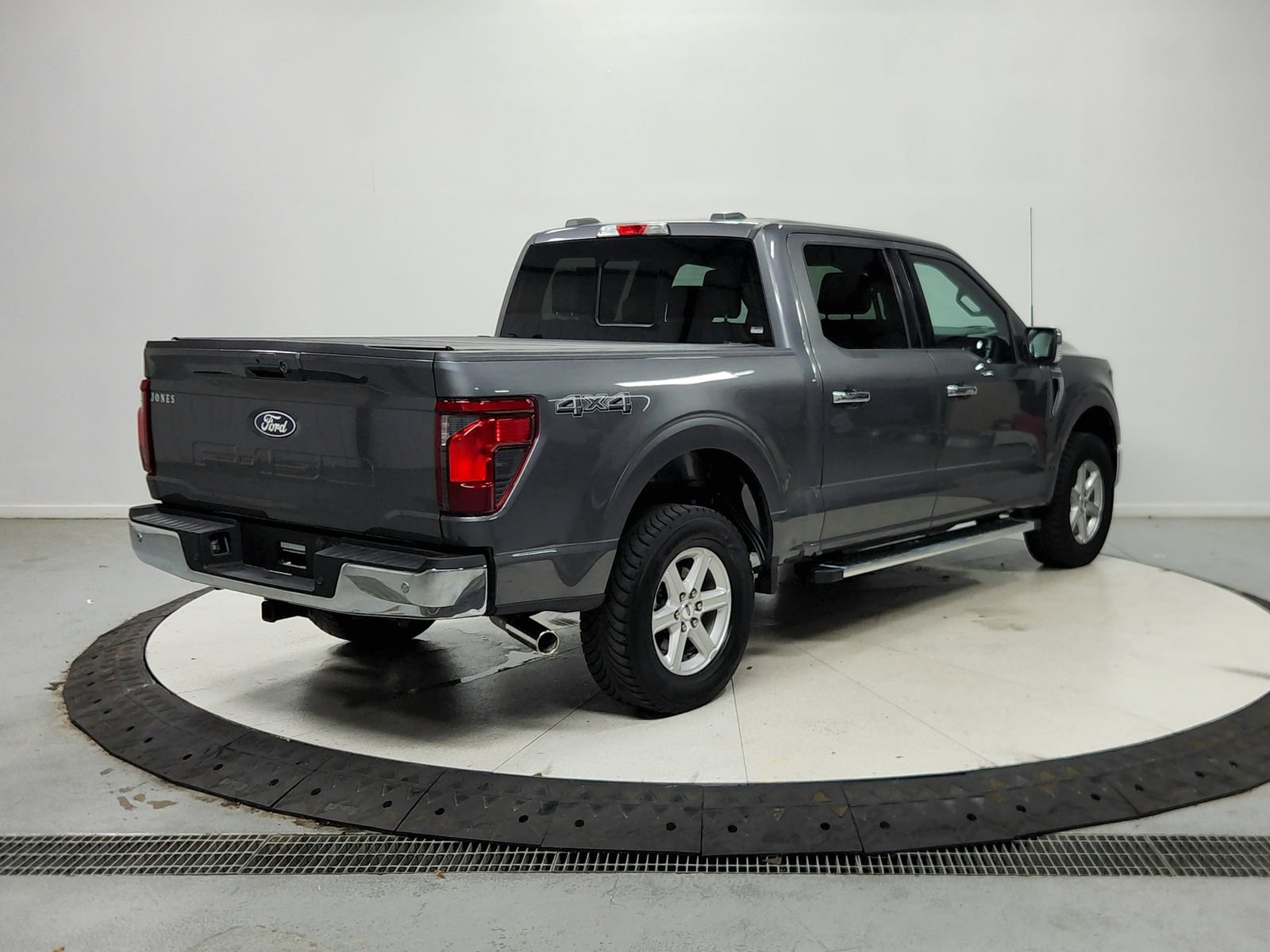 Used 2025 Ford F150 XLT w/ Equipment Group 302A MID AWD/4WD image 8