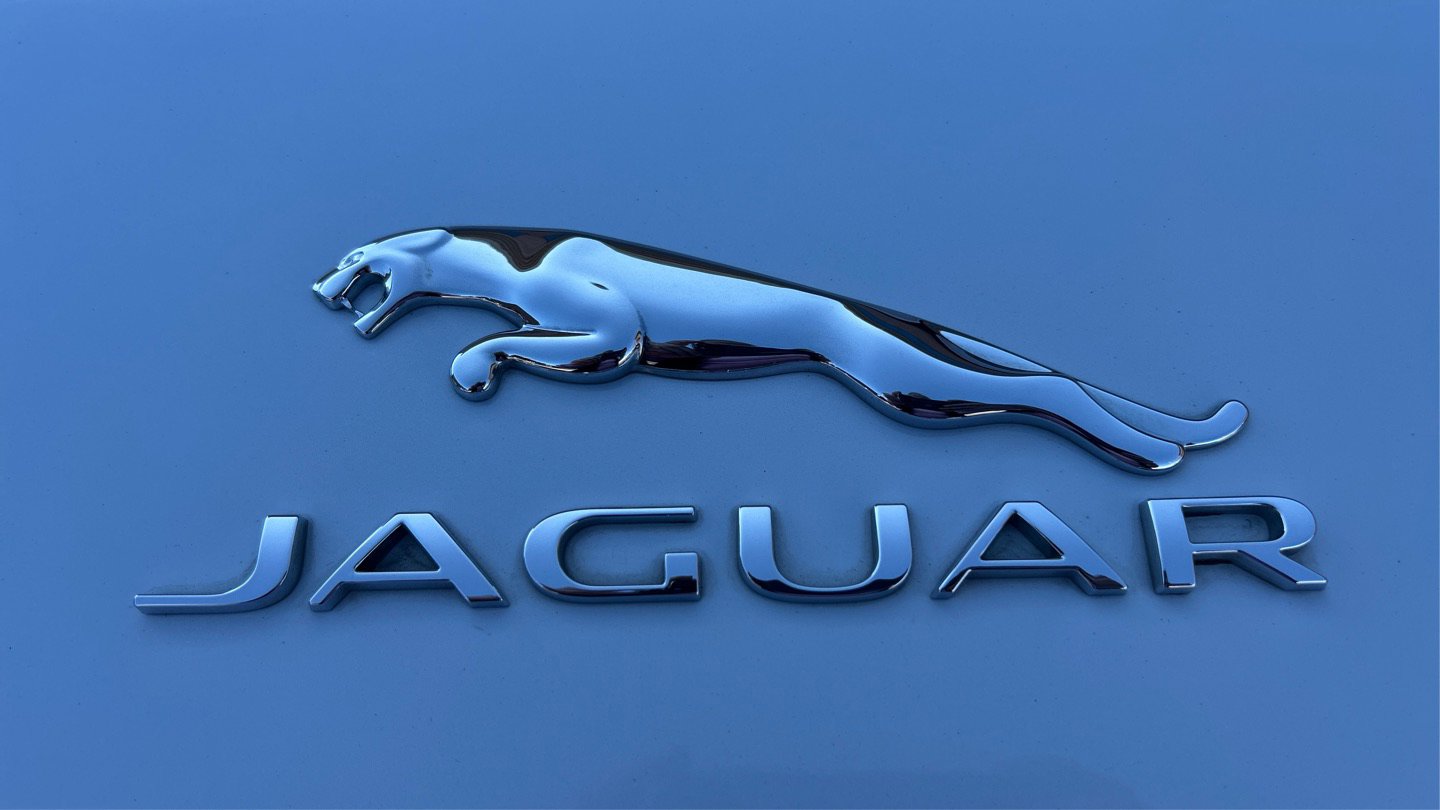 Used 2020 Jaguar F-TYPE Convertible image 42