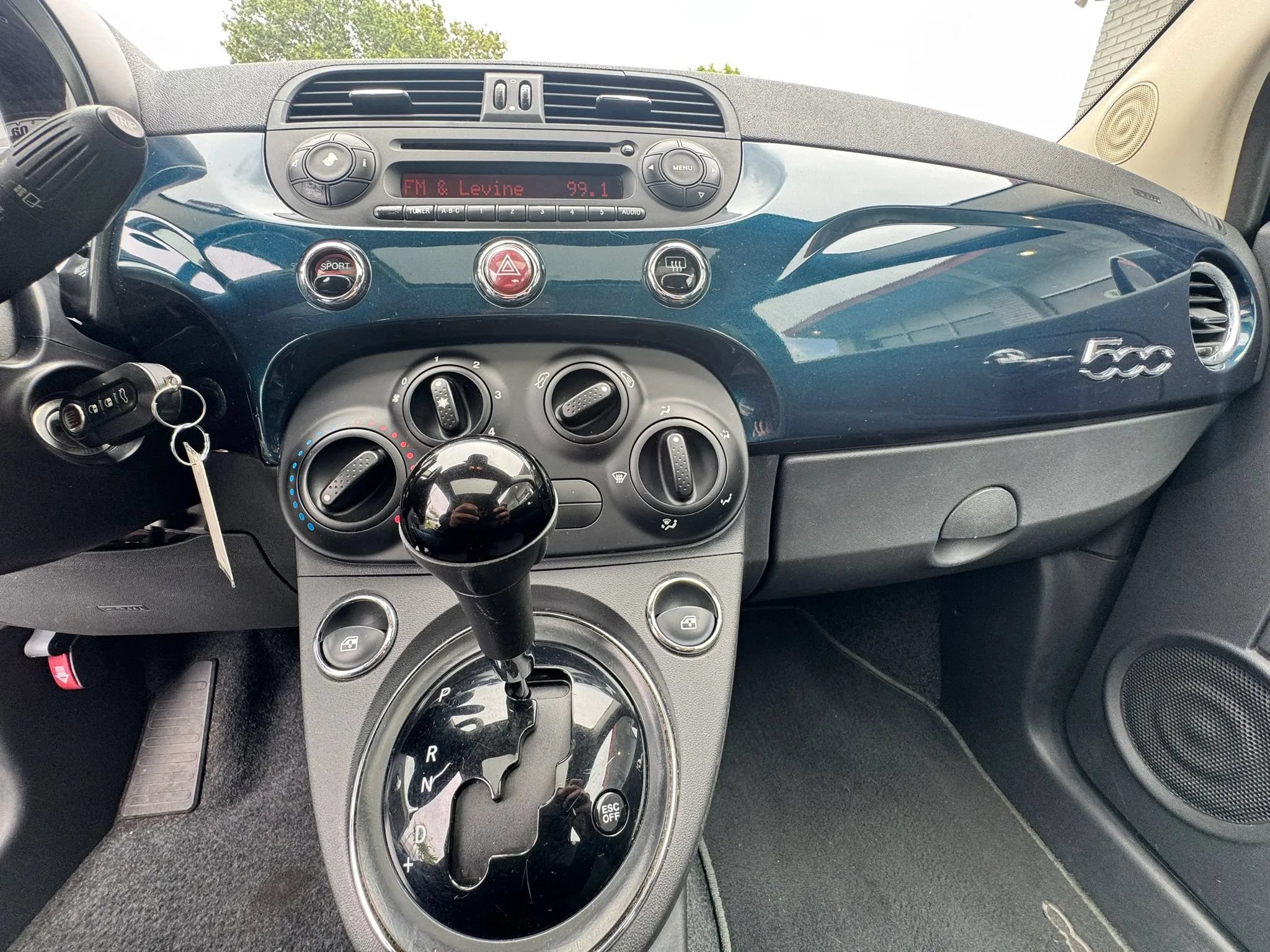 Used 2015 FIAT 500 Pop FWD image 21
