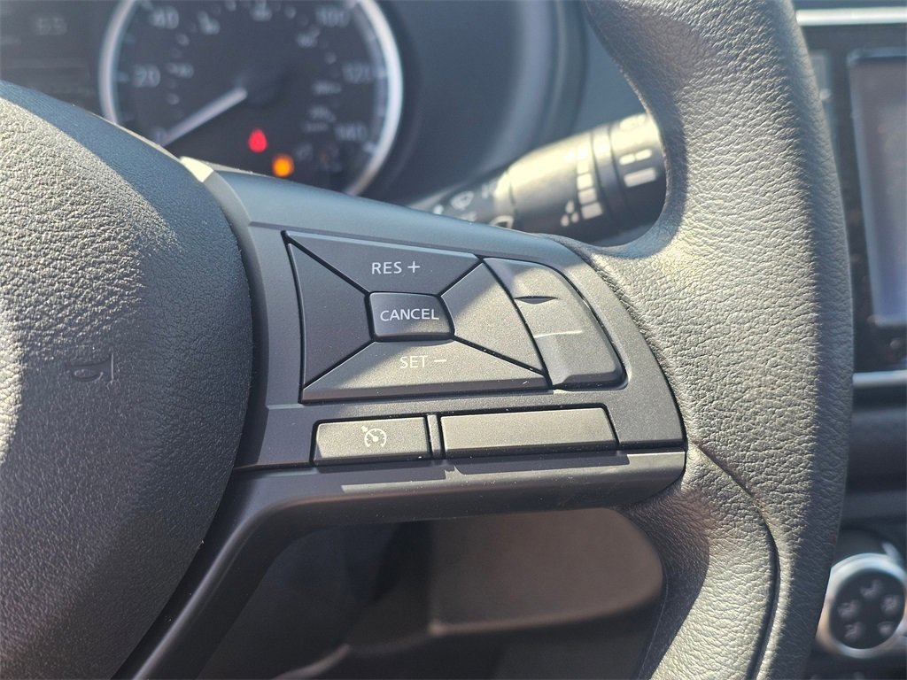 New 2025 Nissan Kicks Play S image 32