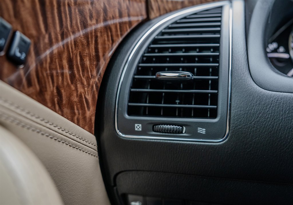 Used 2019 Nissan Armada SL w/ Premium Package RWD image 18