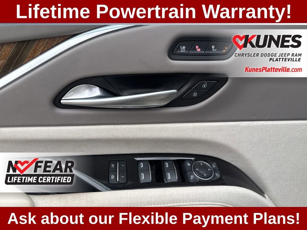 Used 2023 Cadillac Escalade Premium Luxury Platinum image 16