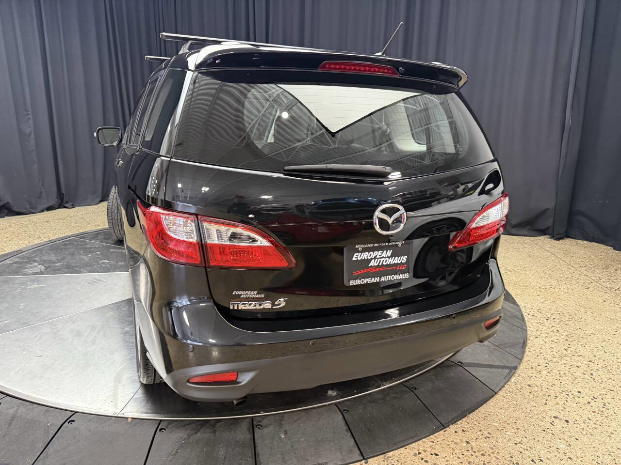 Used 2015 MAZDA MAZDA5 Grand Touring image 5