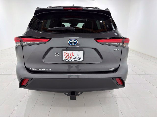 Used 2021 Toyota Highlander XLE AWD/4WD image 54